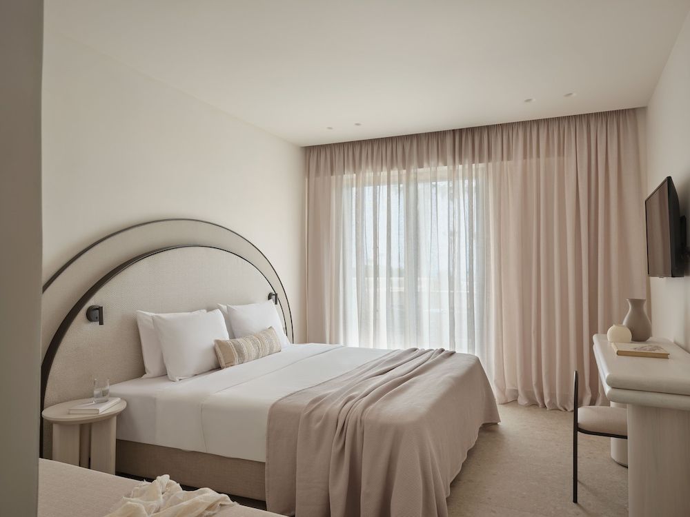 Triple Room Inland view