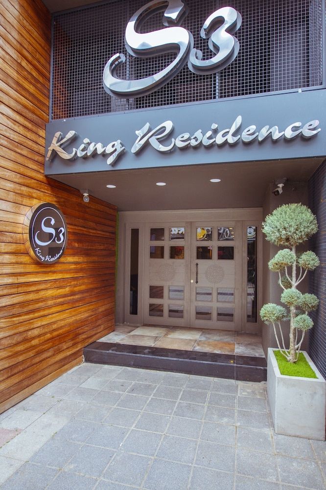 undefined S3 King Residence 5