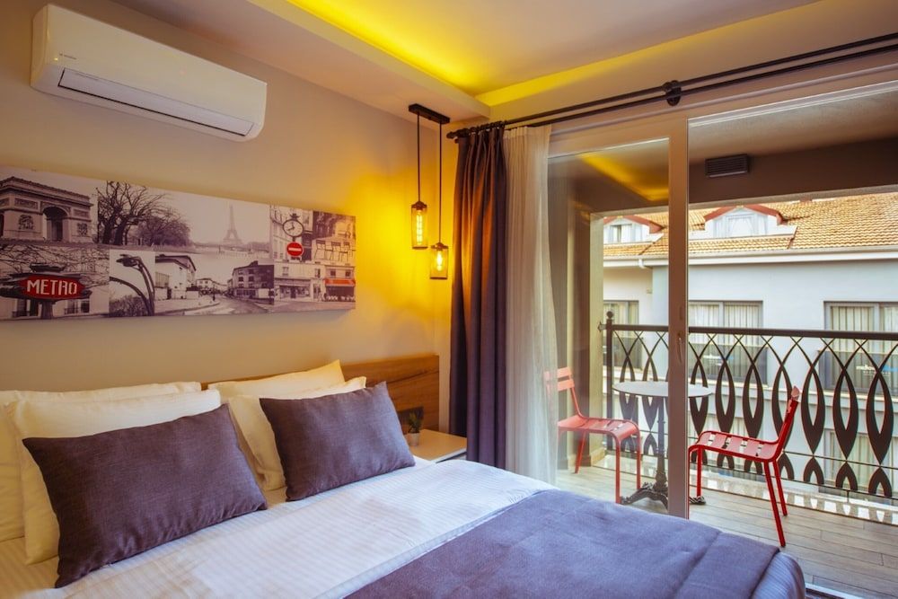 S3 King Residence Deluxe Suite 2