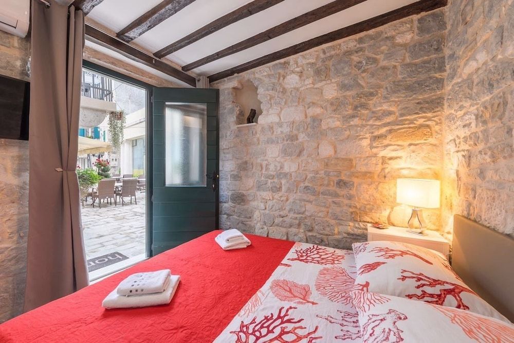 Apartments & Rooms Dujam Deluxe Double Room 4