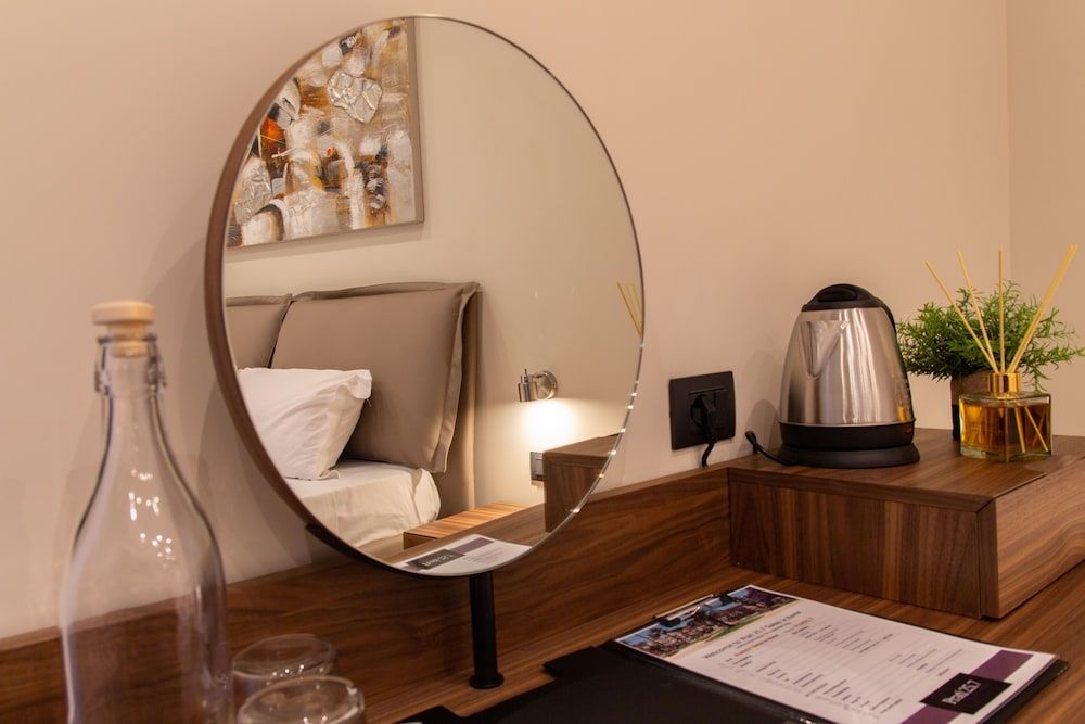 Prati 25.7 Suites in Rome Classic Triple Room 9