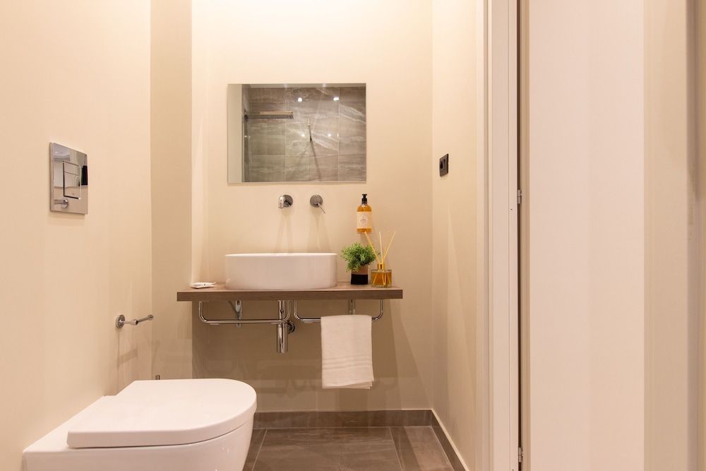 Prati 25.7 Suites in Rome Classic Double Room 8