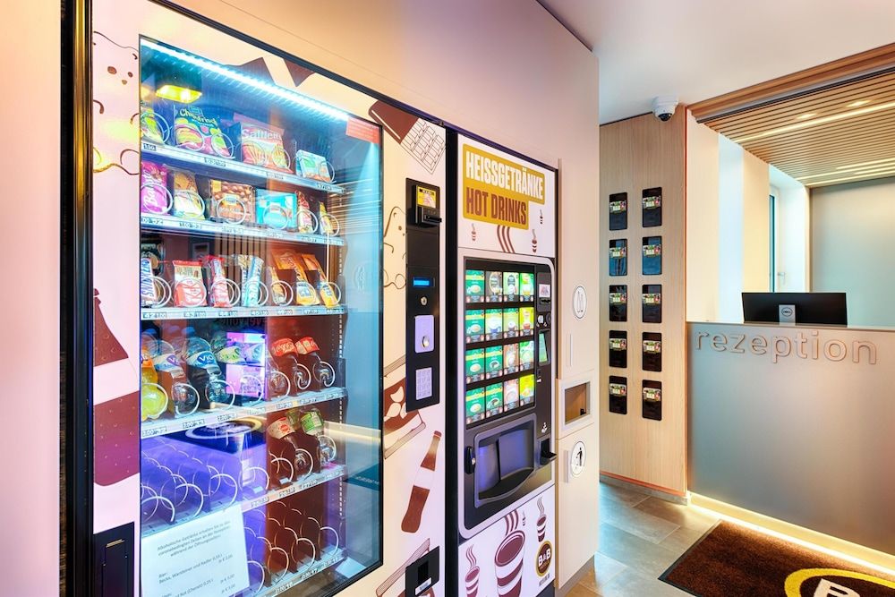 undefined B&B Hotel Bamberg 10