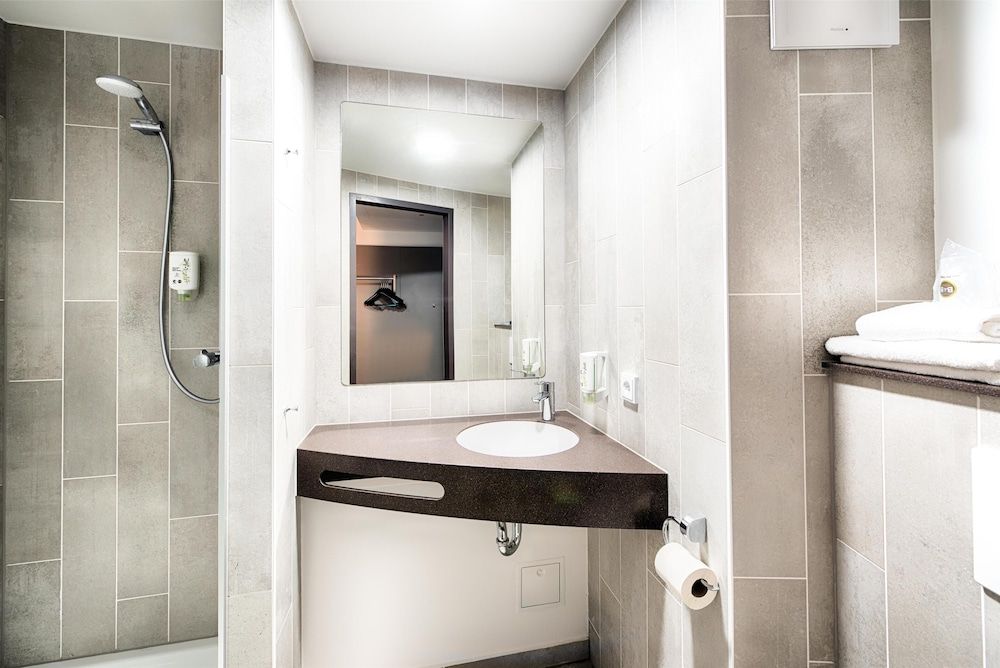 B&B Hotel Bamberg Twin Room 4