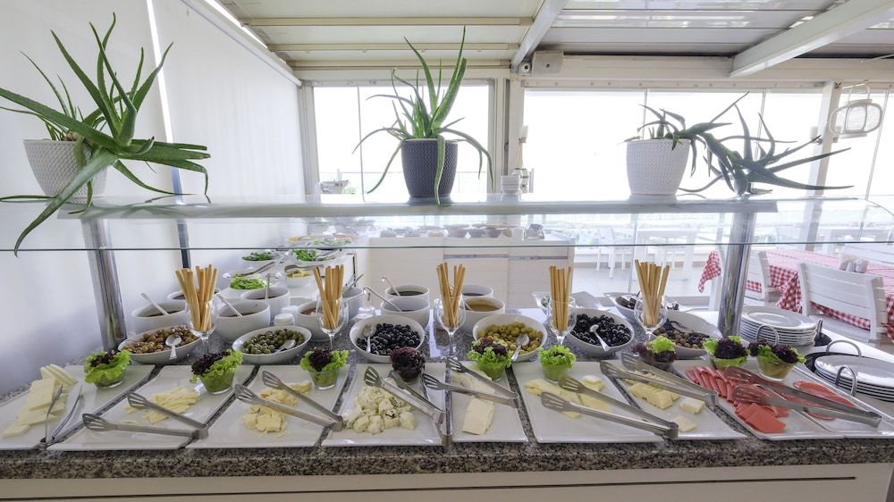 undefined Alesta Residence 8