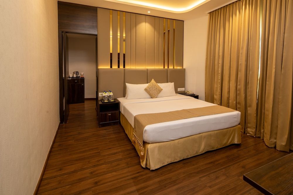 Goldfinch Hotel Bangalore Superior Double or Twin Room, City View