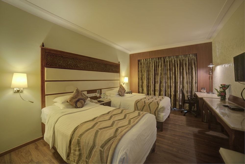 Goldfinch Hotel Bangalore Superior Double or Twin Room, City View 10
