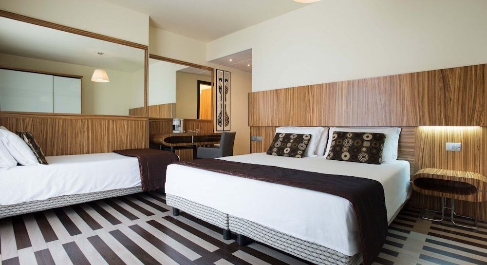 Triple Room, Partial Sea View