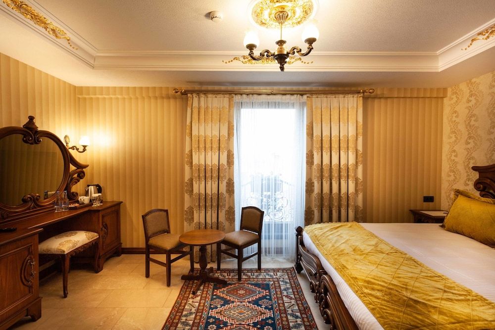 Bablin Butik Otel Royal Double Room, 1 King Bed, Non Smoking, City View 3