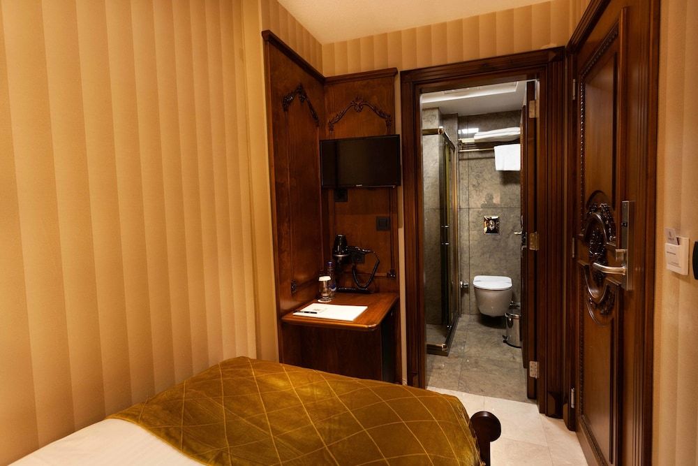 Bablin Butik Otel Basic Single Room, 1 Large Twin Bed 4