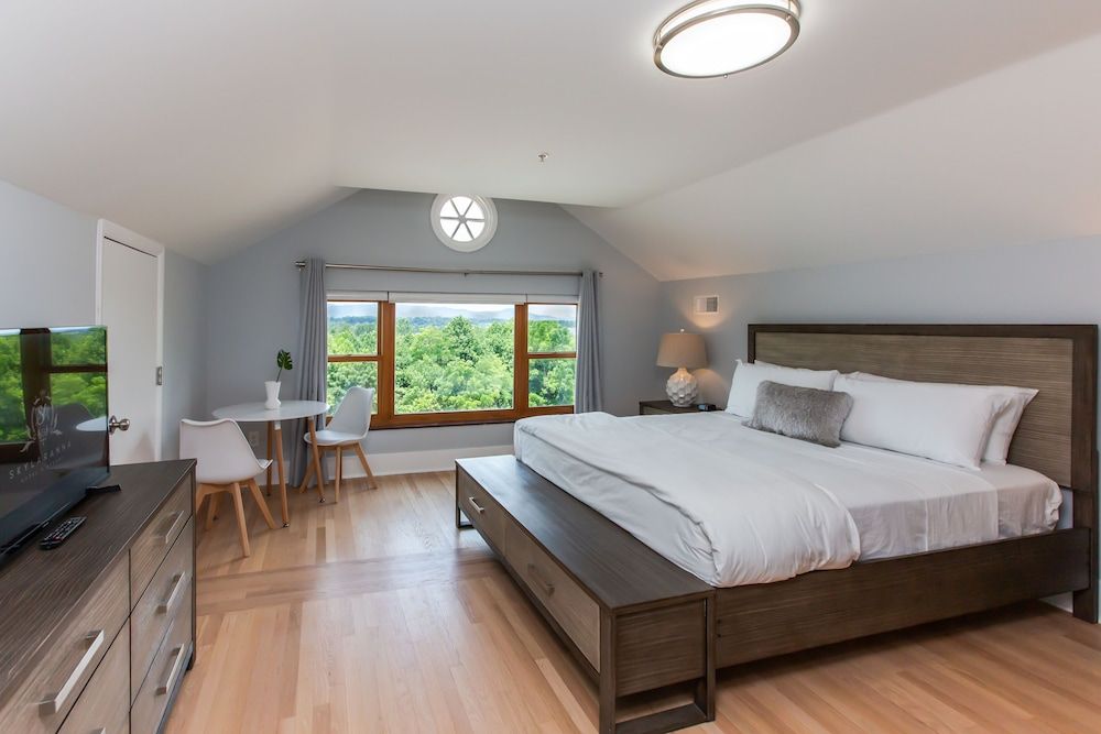 SKYLARANNA Resort & Spa 403 2