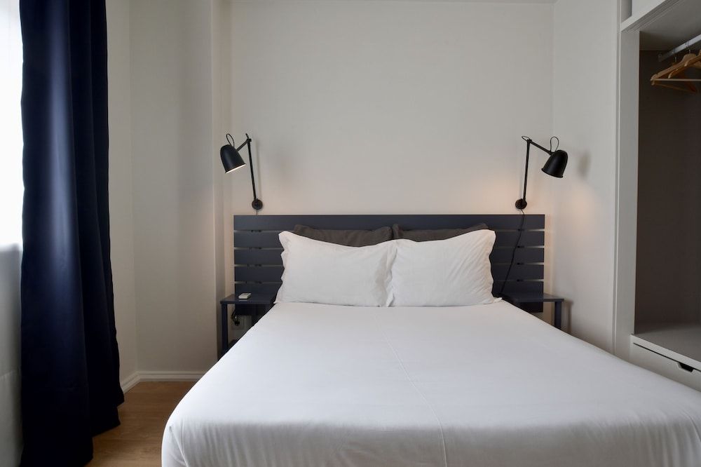 undefined Spot Apartments 9