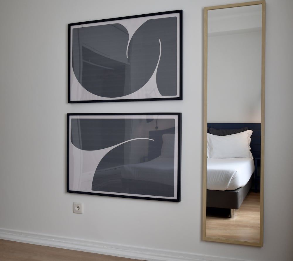 undefined Spot Apartments 10