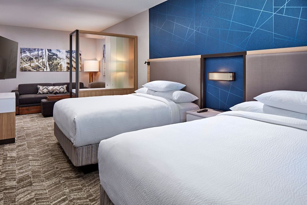 Suite, 2 Queen Beds (Hearing Accessible)