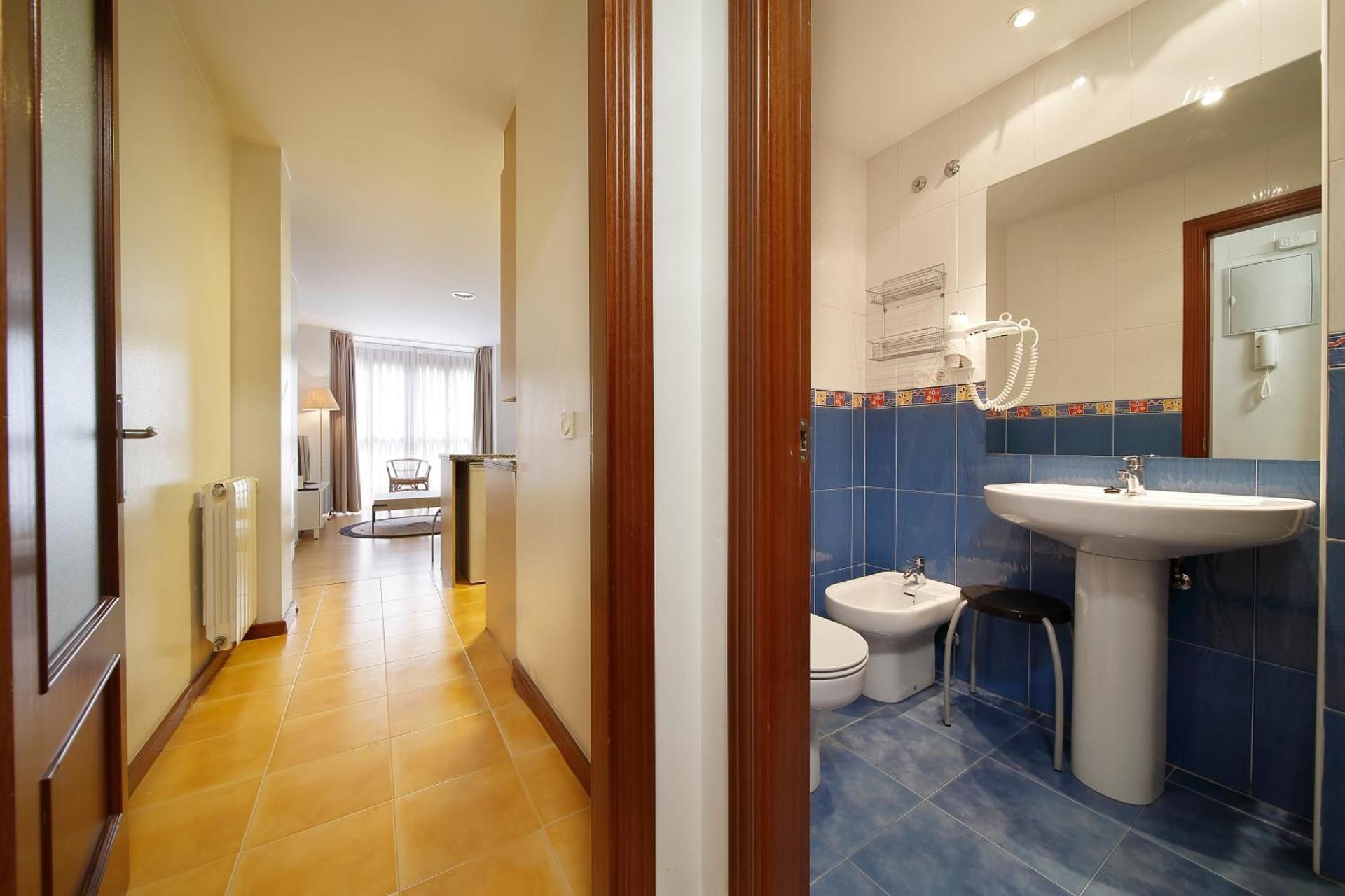 One-Bedroom Apartment (2 - 3 Adults)