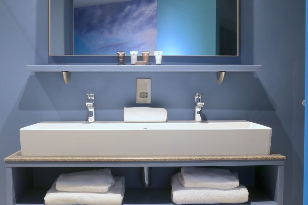 Hex Wildlife Hotel Premium Quadruple Room, Non Smoking, Resort View 3