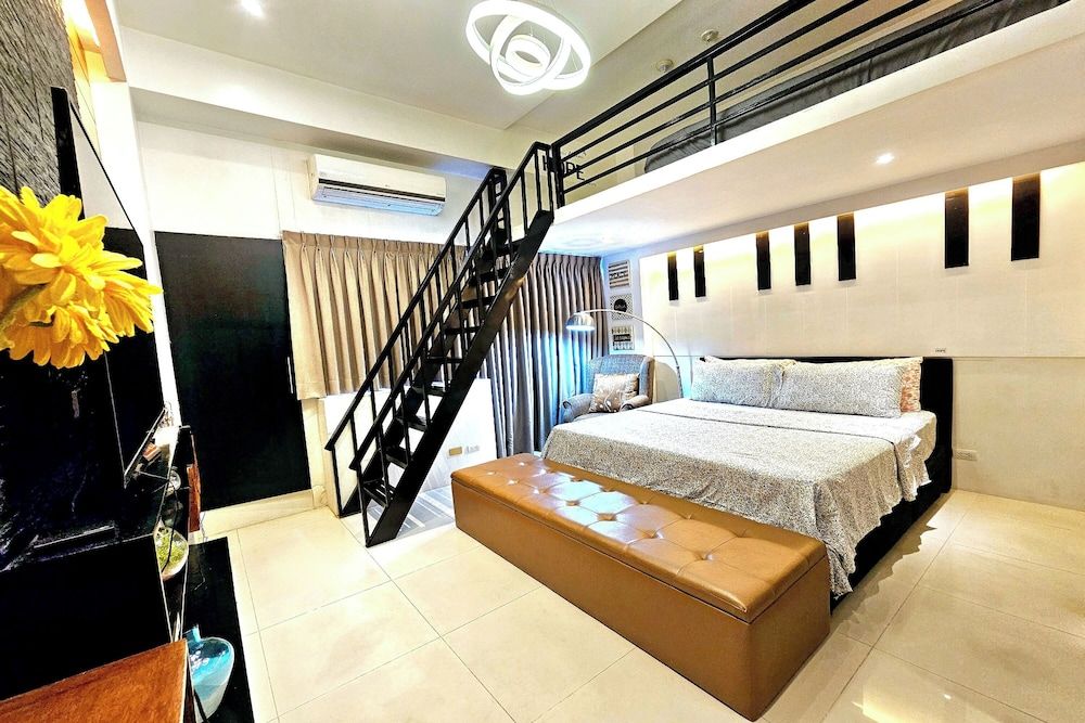 PRS @ One Palm Tree Villa near T3 Airport