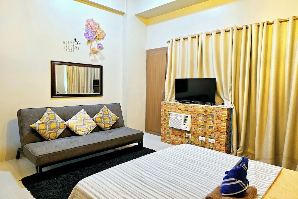 PRS @ One Palm Tree Villa near T3 Airport Studio, 1 Queen Bed 5