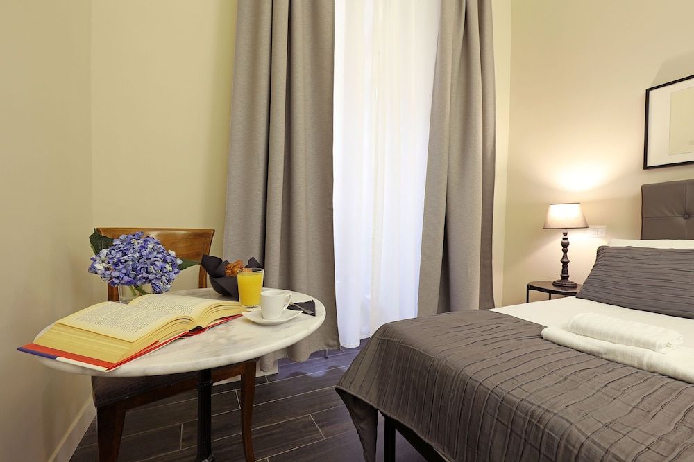 Residenza Vittoria Roma Superior Double Room 17