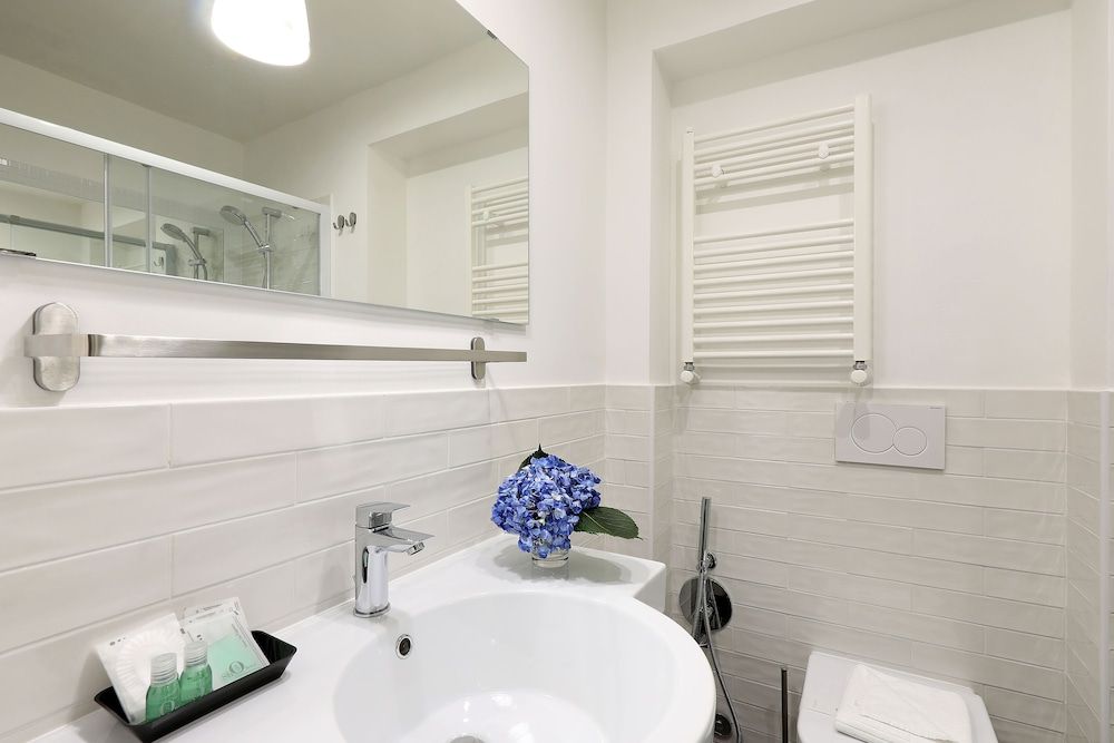 Residenza Vittoria Roma Superior Double Room 24