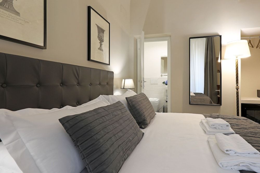 undefined Residenza Vittoria Roma 5