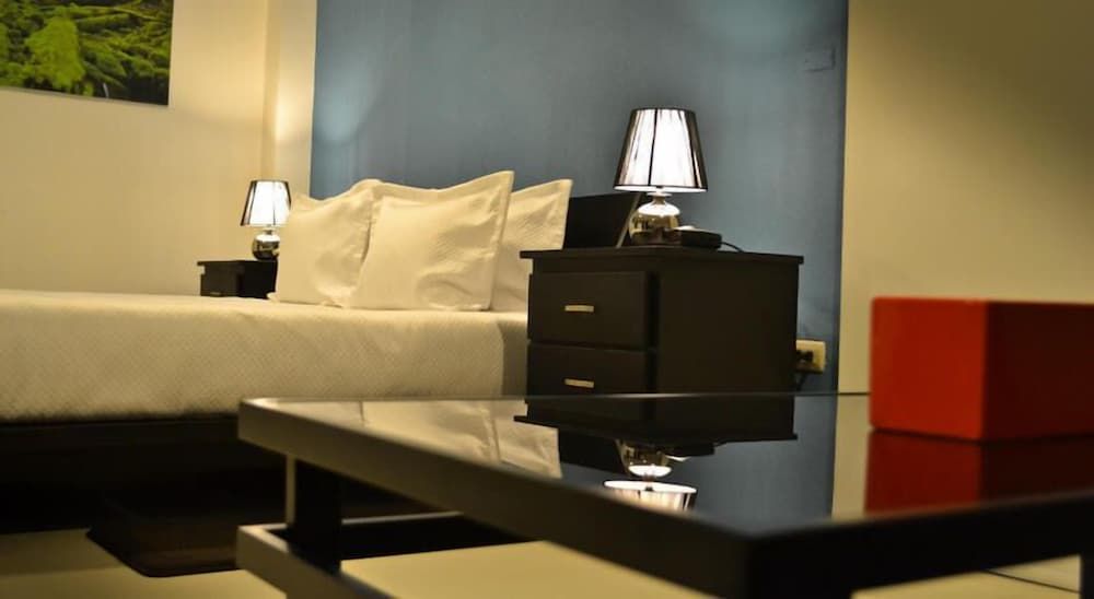 Junior Room, 1 King Bed