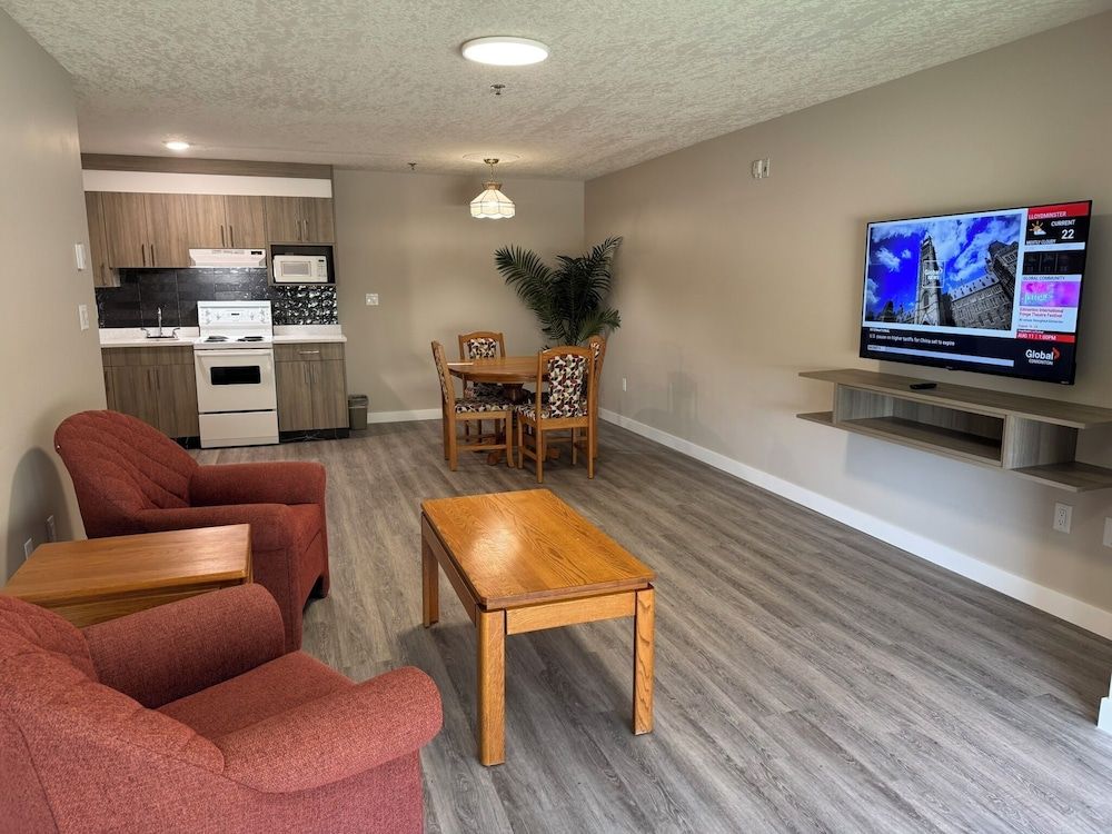Western Budget Motel Leduc 3 Executive Apartment, 2 Bedrooms, Fireplace (3 Room) 18