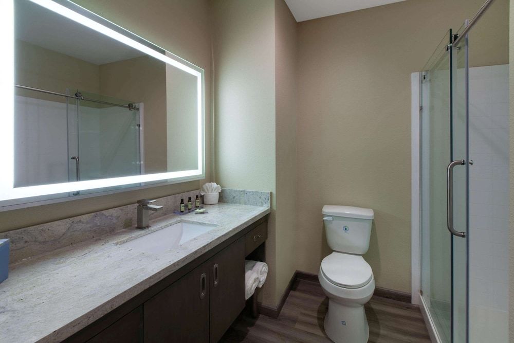 Studio Suite, 1 Queen Bed, Non Smoking
