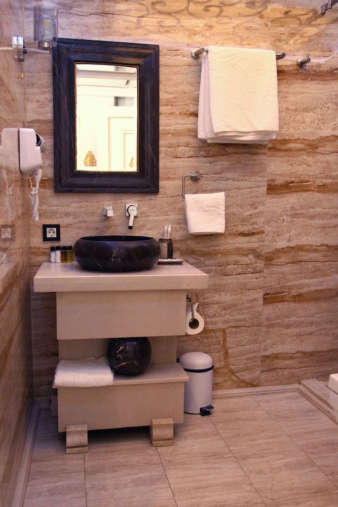 Aqua Liberty Hotel Economy Double Room 3