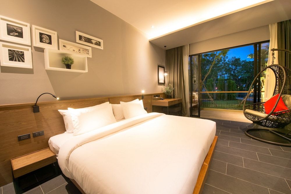 The Gallery Hotel Nai Harn Deluxe Room 9