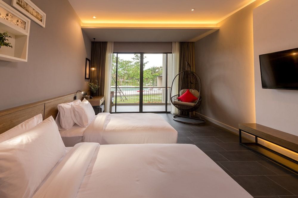 The Gallery Hotel Nai Harn Deluxe Room 16