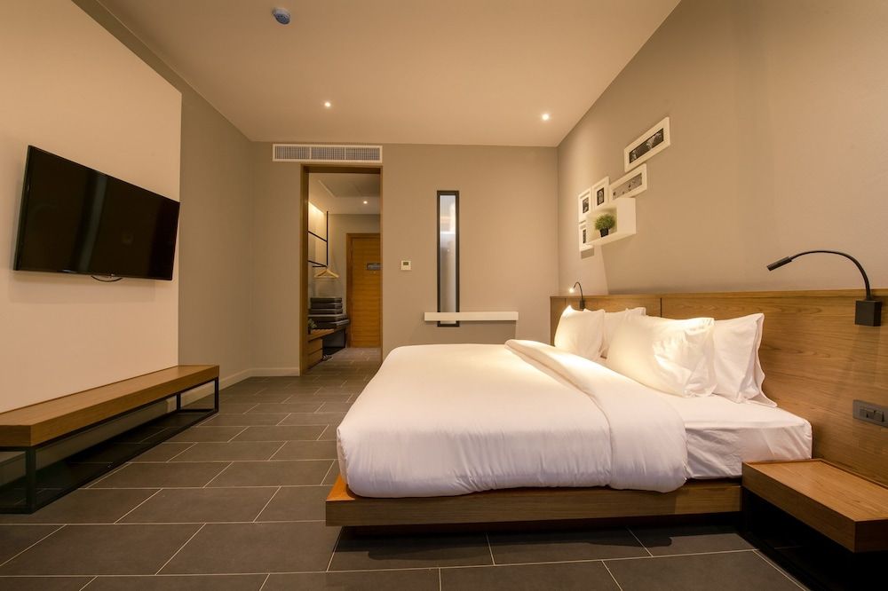 The Gallery Hotel Nai Harn Deluxe Room 11