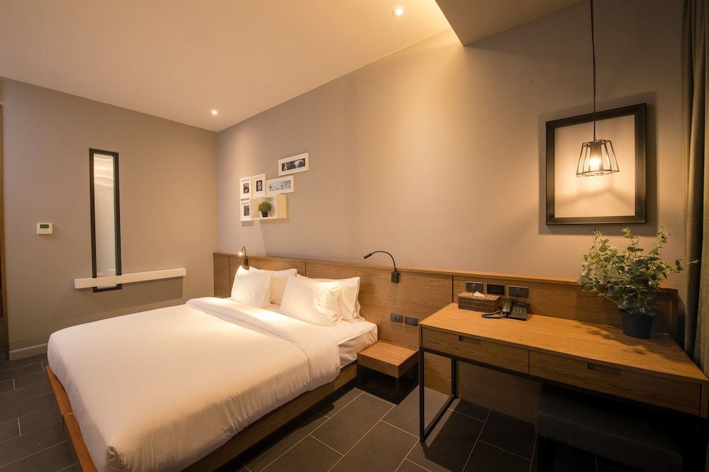 The Gallery Hotel Nai Harn Deluxe Room 6