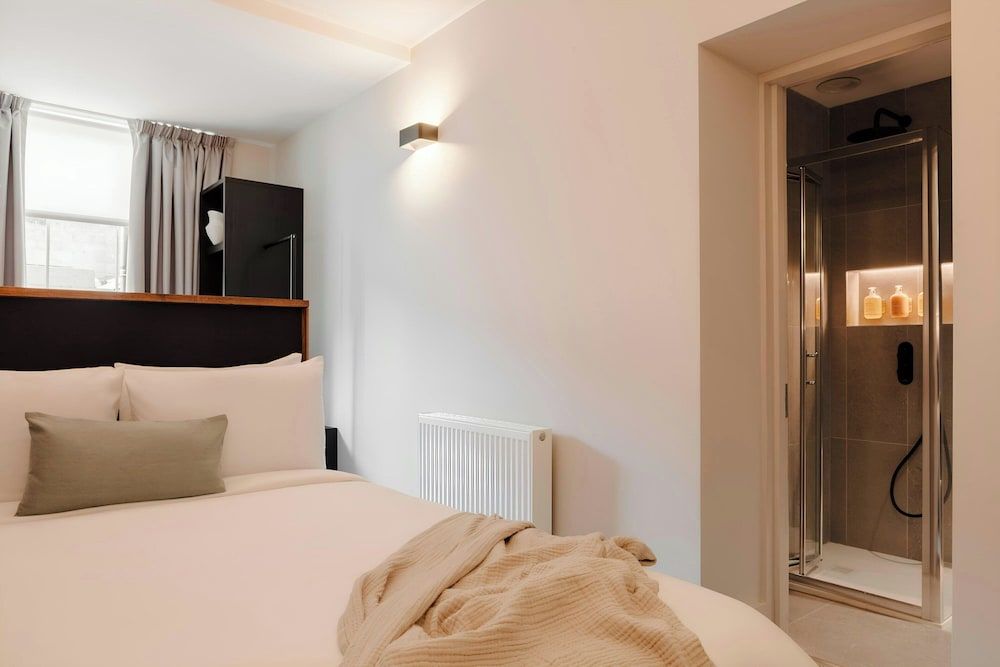 undefined The Earl Hotel Leeson Street, Sonder by Marriott Bonvoy 3