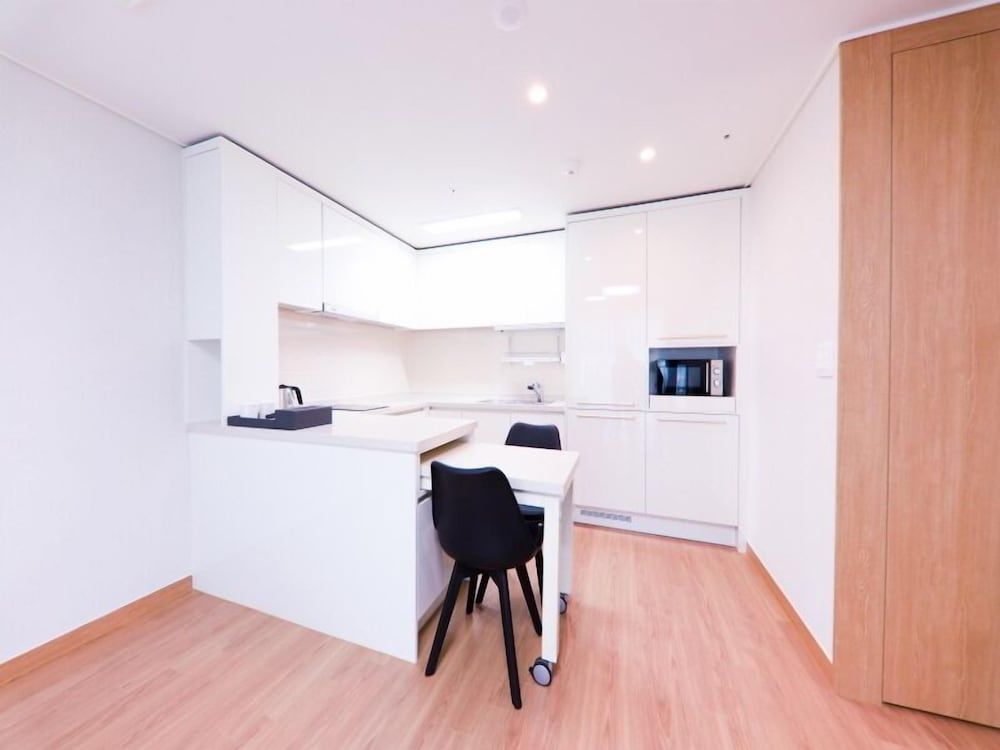 Leeinstay Hotel Premier Double Room, 1 Bedroom, Non Smoking 5