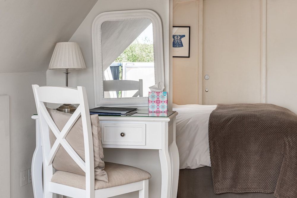 Lorne House Standard Double Room, 1 Bedroom, Garden View