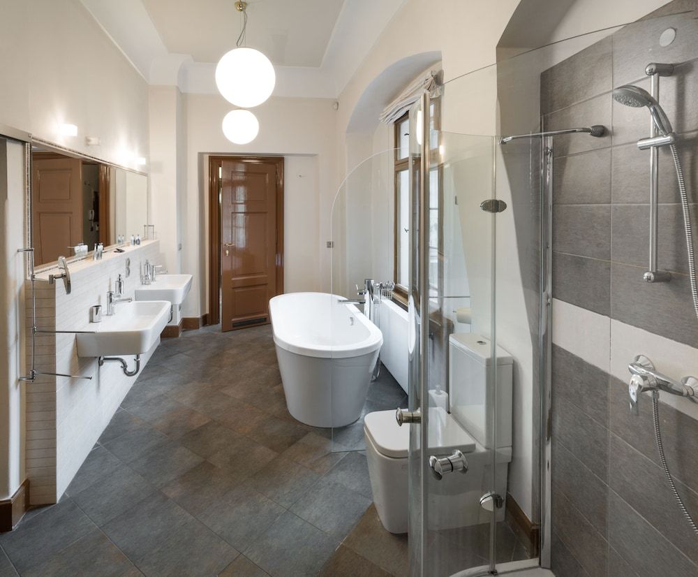 undefined 3 Epoques Apartments by Adrez Living 10