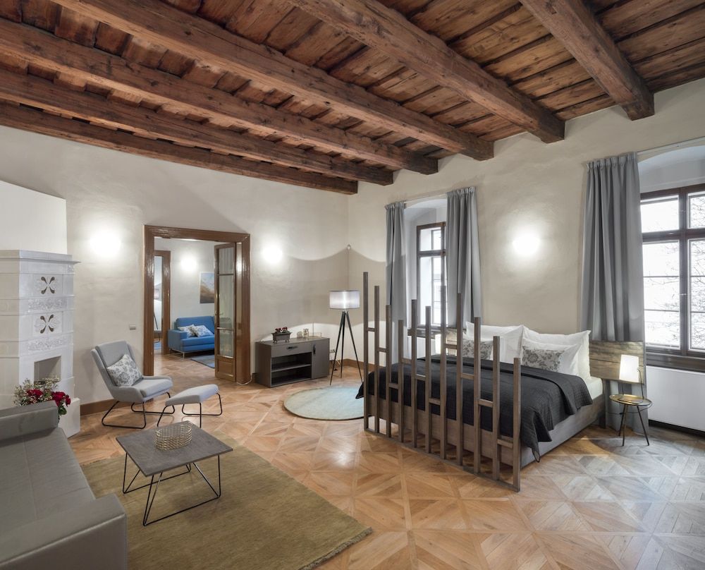 undefined 3 Epoques Apartments by Adrez Living