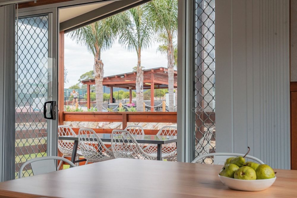 Tween Waters Merimbula Three Bedroom Poolside Villa 4