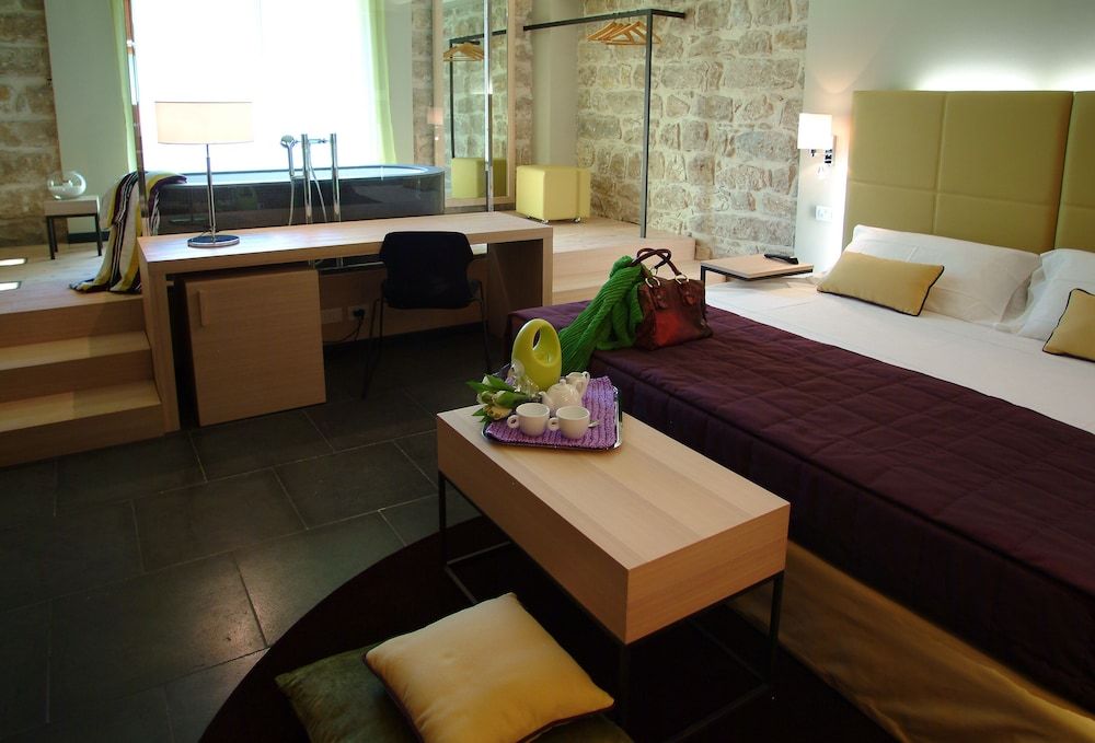 Hotel El Homs Palace Junior Studio Suite 4