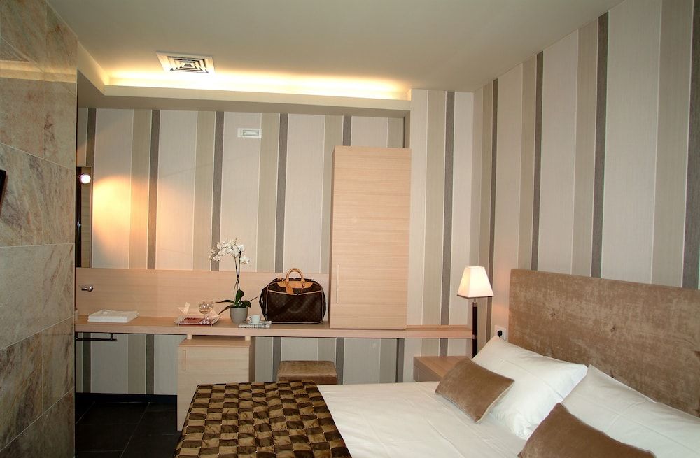 Hotel El Homs Palace Standard Double or Twin Room 6