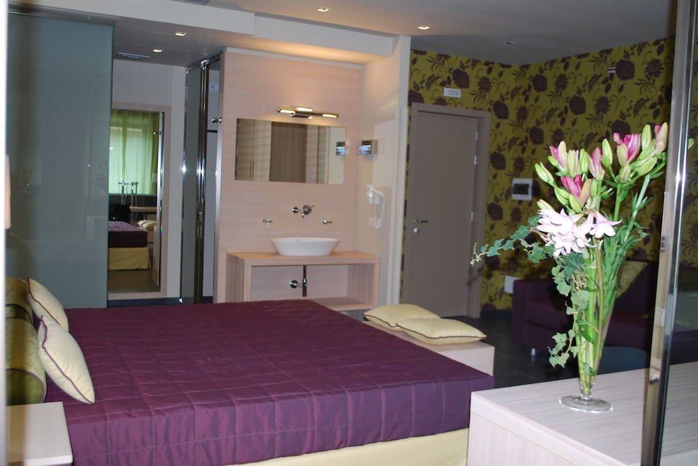 Hotel El Homs Palace Junior Studio Suite 5