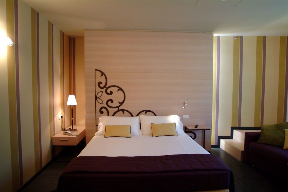 Hotel El Homs Palace Superior Double or Twin Room 3