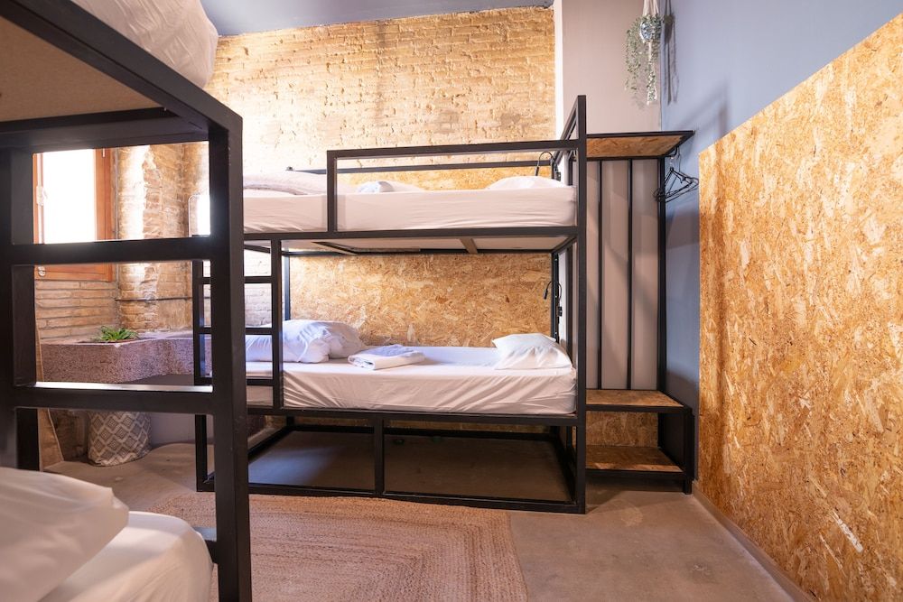 undefined BirdHouse Valencia 9