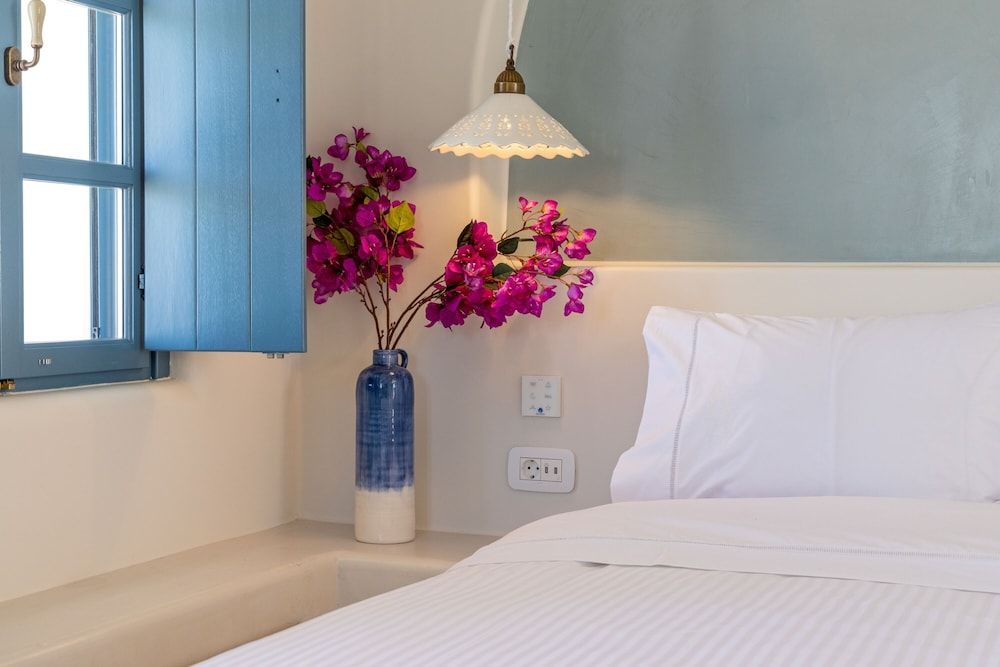 Junior Studio Suite, 1 Queen Bed, Private Pool, Sea View