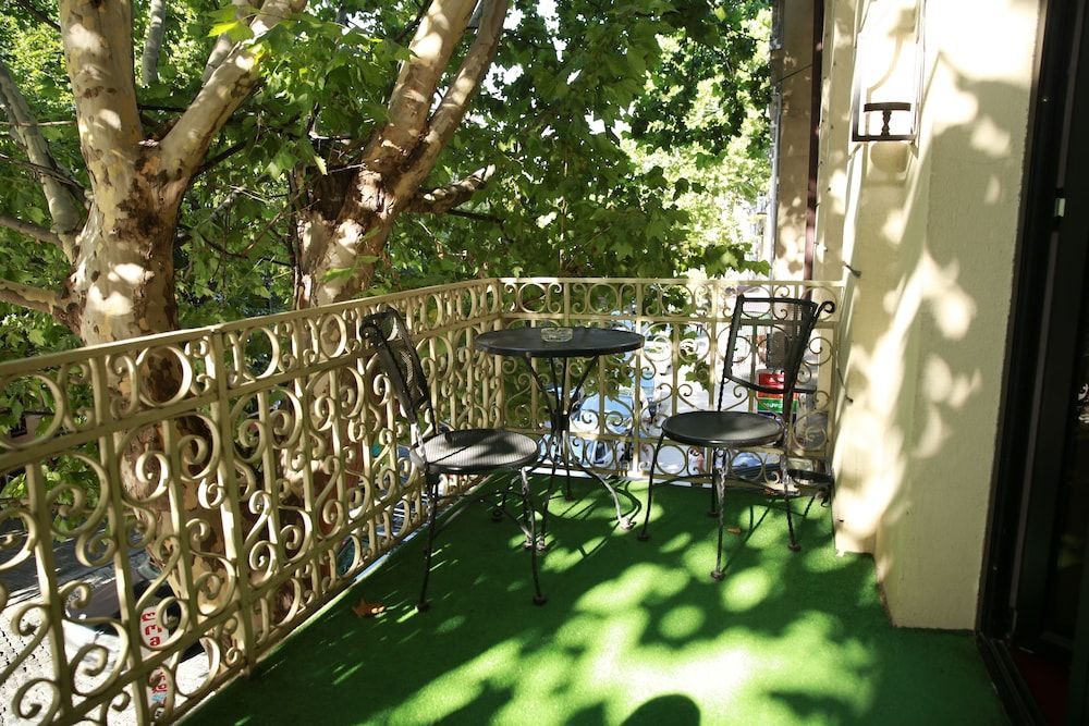 Hotel Marlyn Deluxe Double Room, 1 Double Bed, Terrace, City View 2