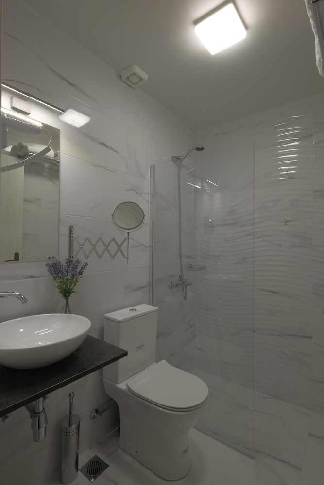 Agora Residence Superior Double Room 3