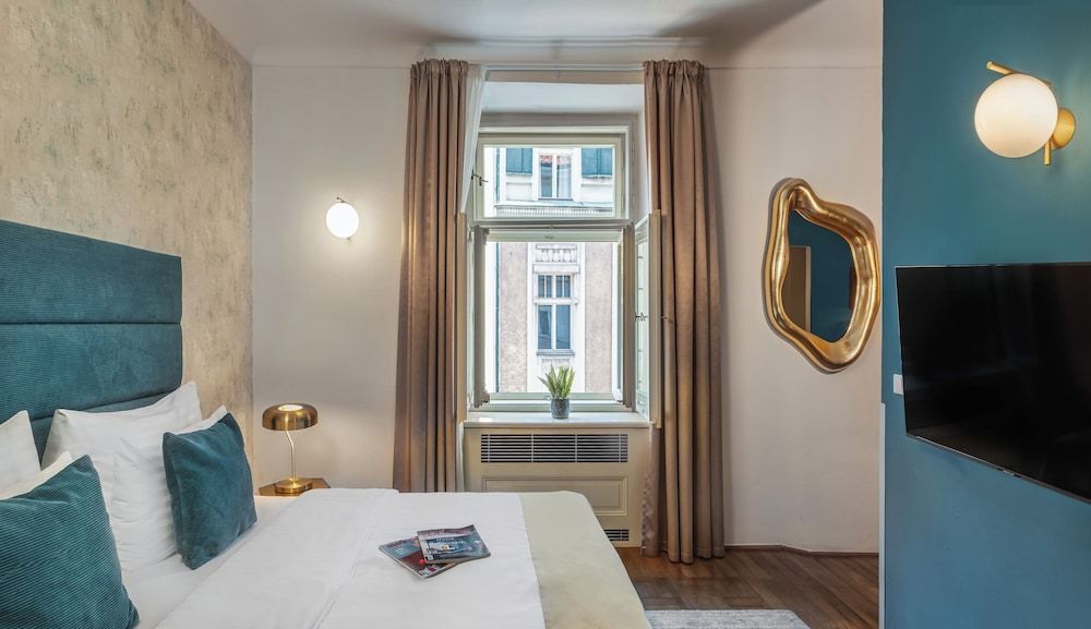 Golden Angel Suites by Adrez Living Apartment 17