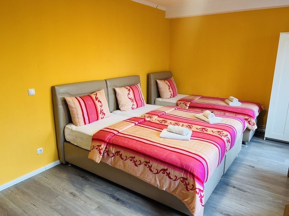 undefined M&M Hotel - Wilhelmsburg