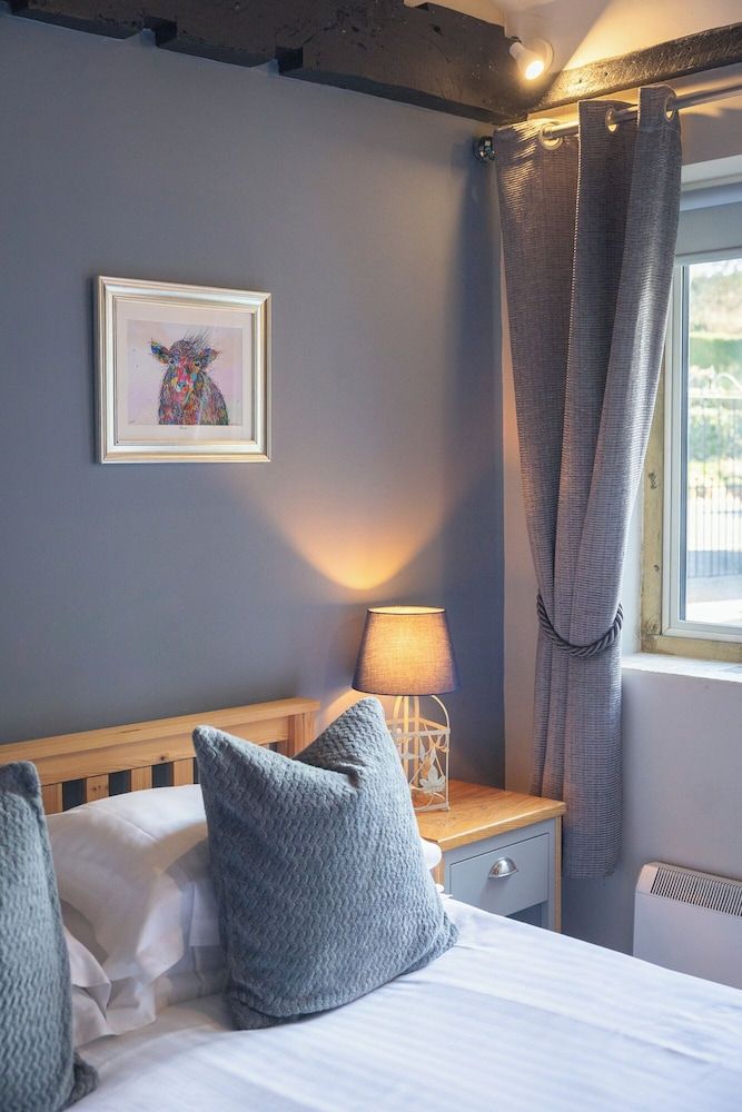 Basic Double Room (with Shower)
